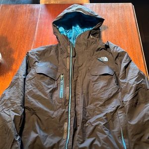 Mens North face ski coat with powder lining